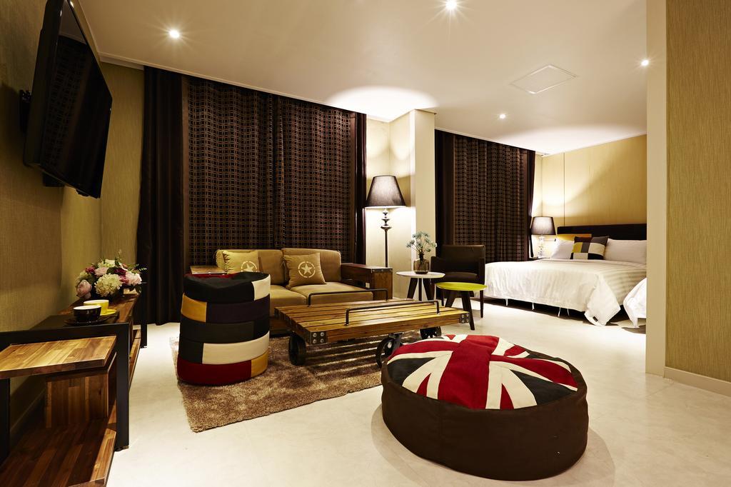 Hotel Namoo Cheong-Ju Cheongju Extérieur photo